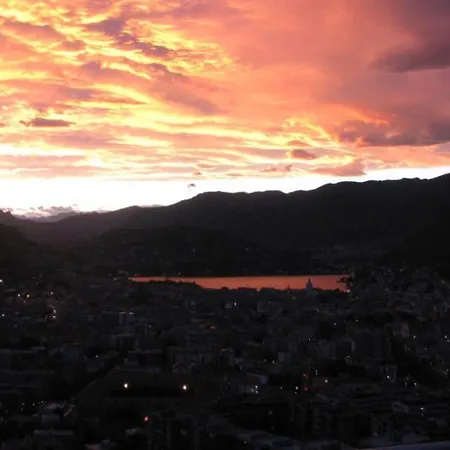 Lejlighed Incredible Hill Side Town Como